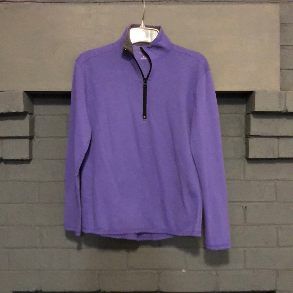 Hanes half zip pull over!